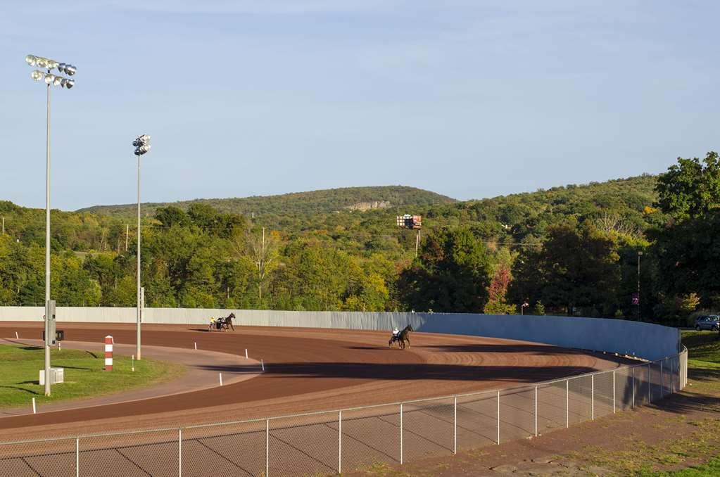 Mohegan Pennsylvania - Adults Only Wilkes-Barre Facilities photo