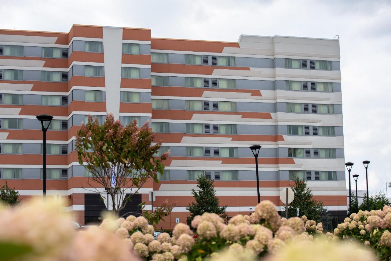 Mohegan Pennsylvania - Adults Only Wilkes-Barre Exterior photo