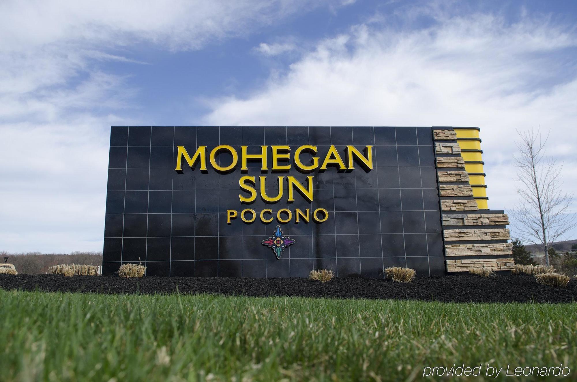Mohegan Pennsylvania - Adults Only Wilkes-Barre Exterior photo